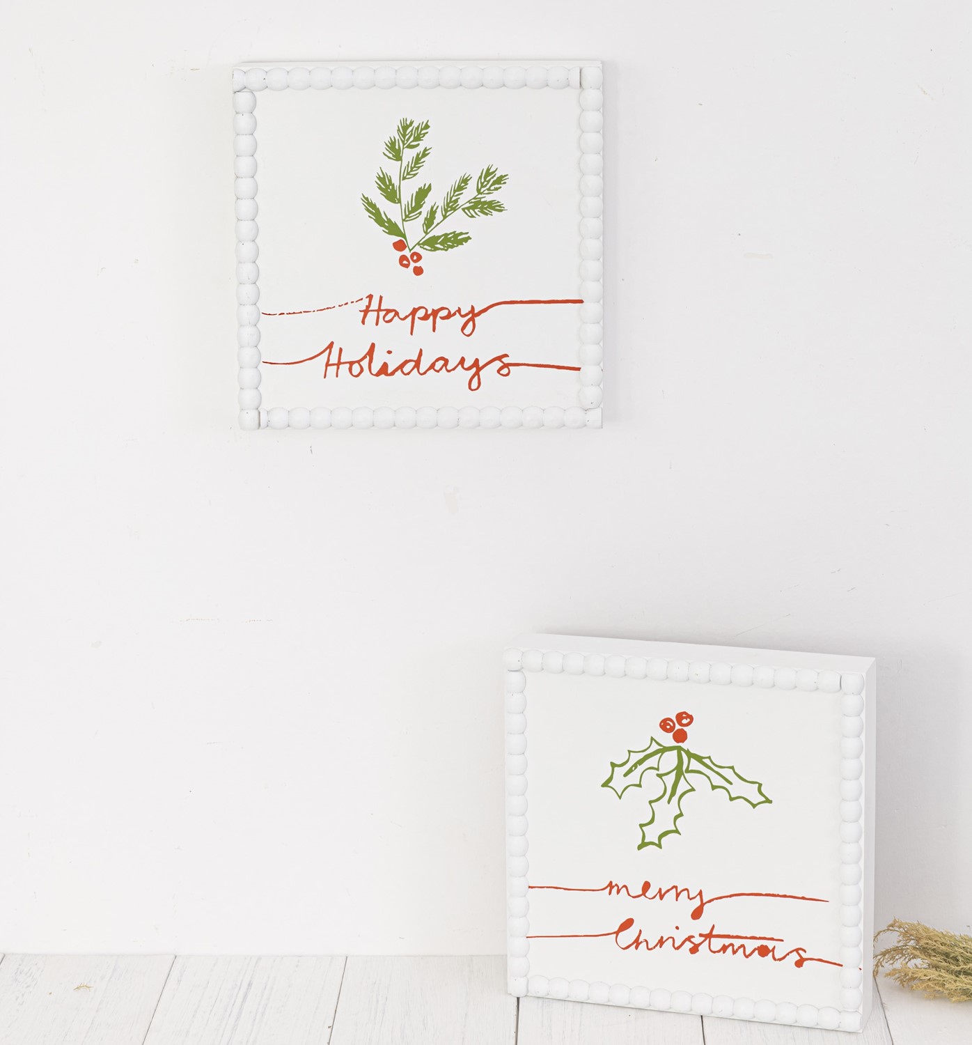 9.5" Square Red/Green Wall Décor, Beaded Frame ©Vicky Yorke JVY0023A