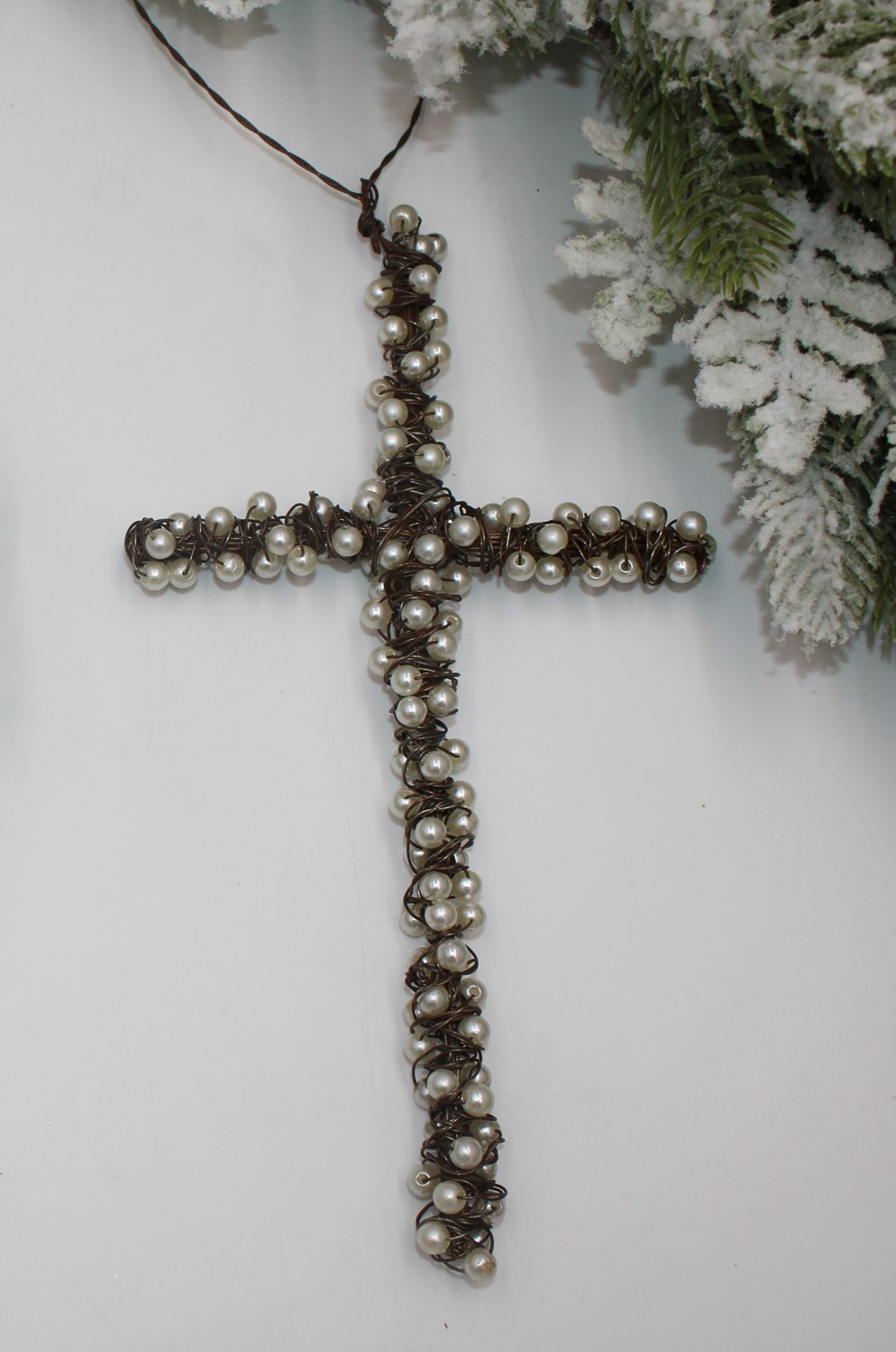 5x8.25" Wire Cross with Pearls, 4.5" Drop JM9324