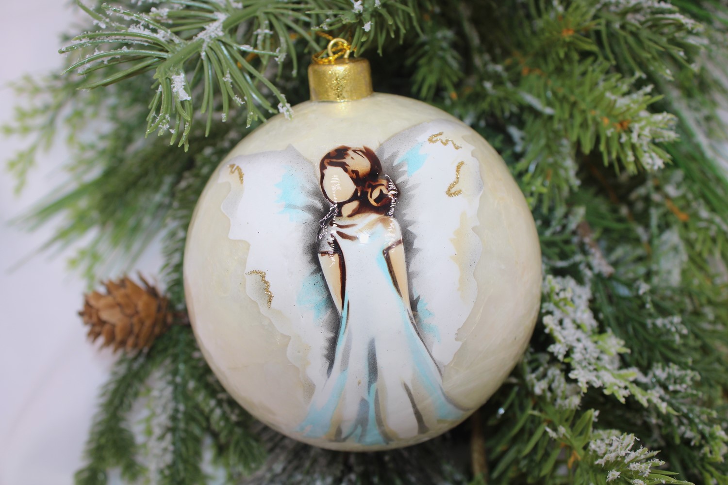 4" Handpainted Capiz Ball Ornament, Blue Angel ©Dana Shoops DSX6024