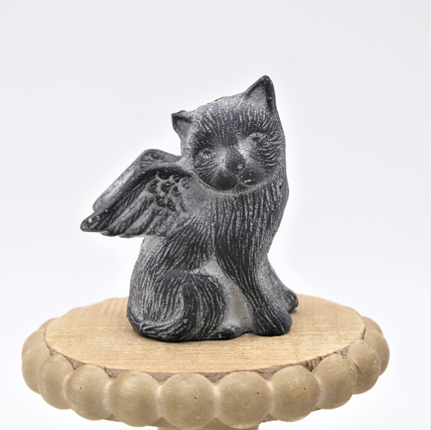 2.5x2x3" Cast Iron Angel Kitty, Slate with White Wash HD7124