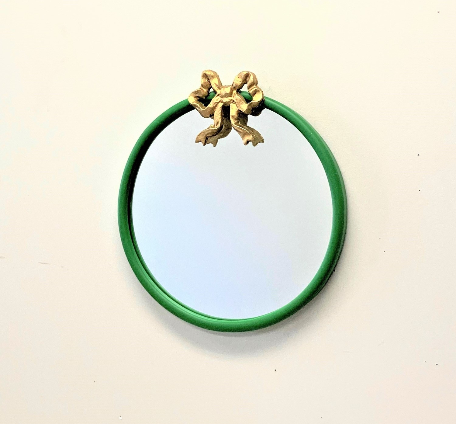 12x1.4" Round Green Mirror with Iron Bow HD7152