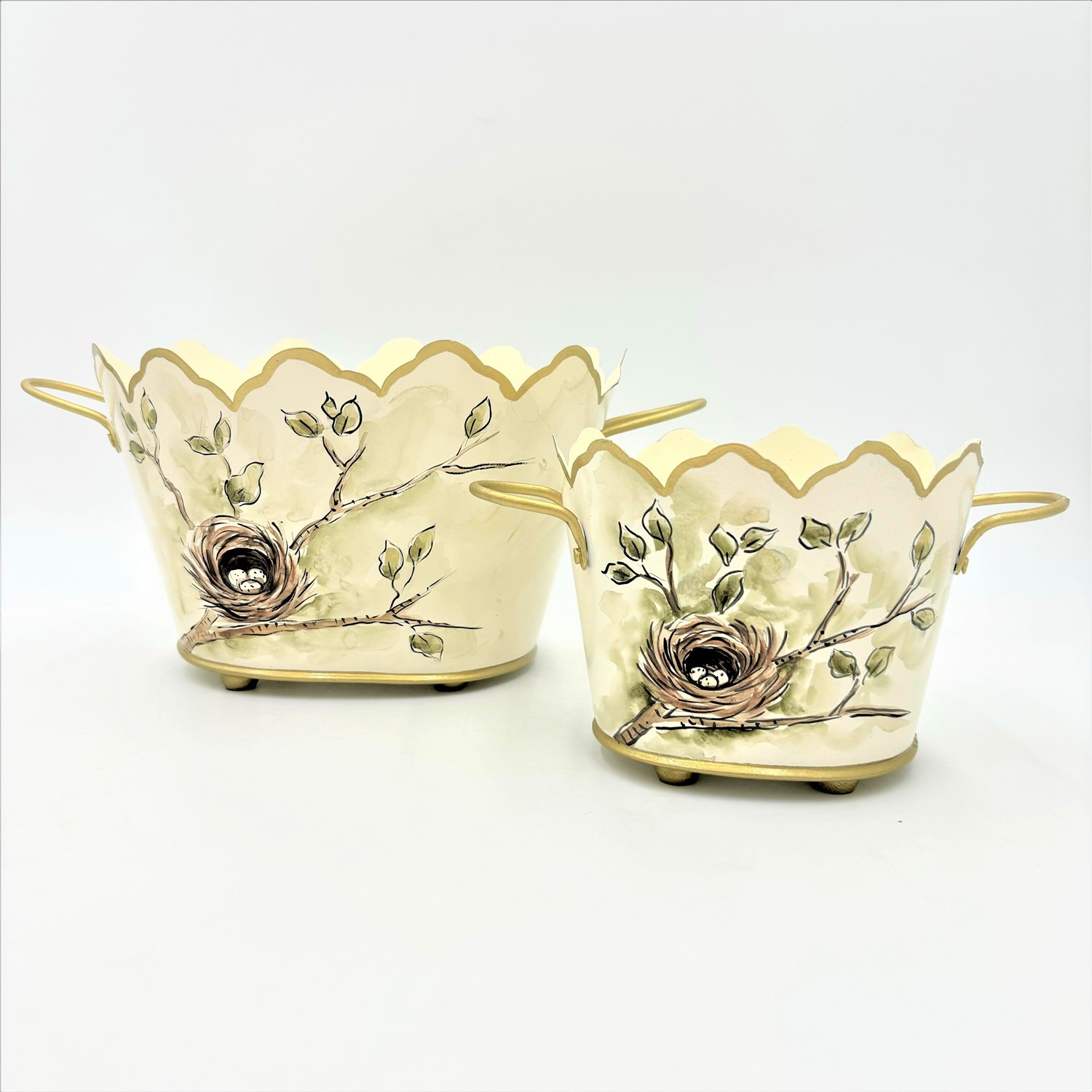 Set/2 Handpainted Scalloped Metal Cachepots, Bird's Nest ©Dana Shoops DS3028S