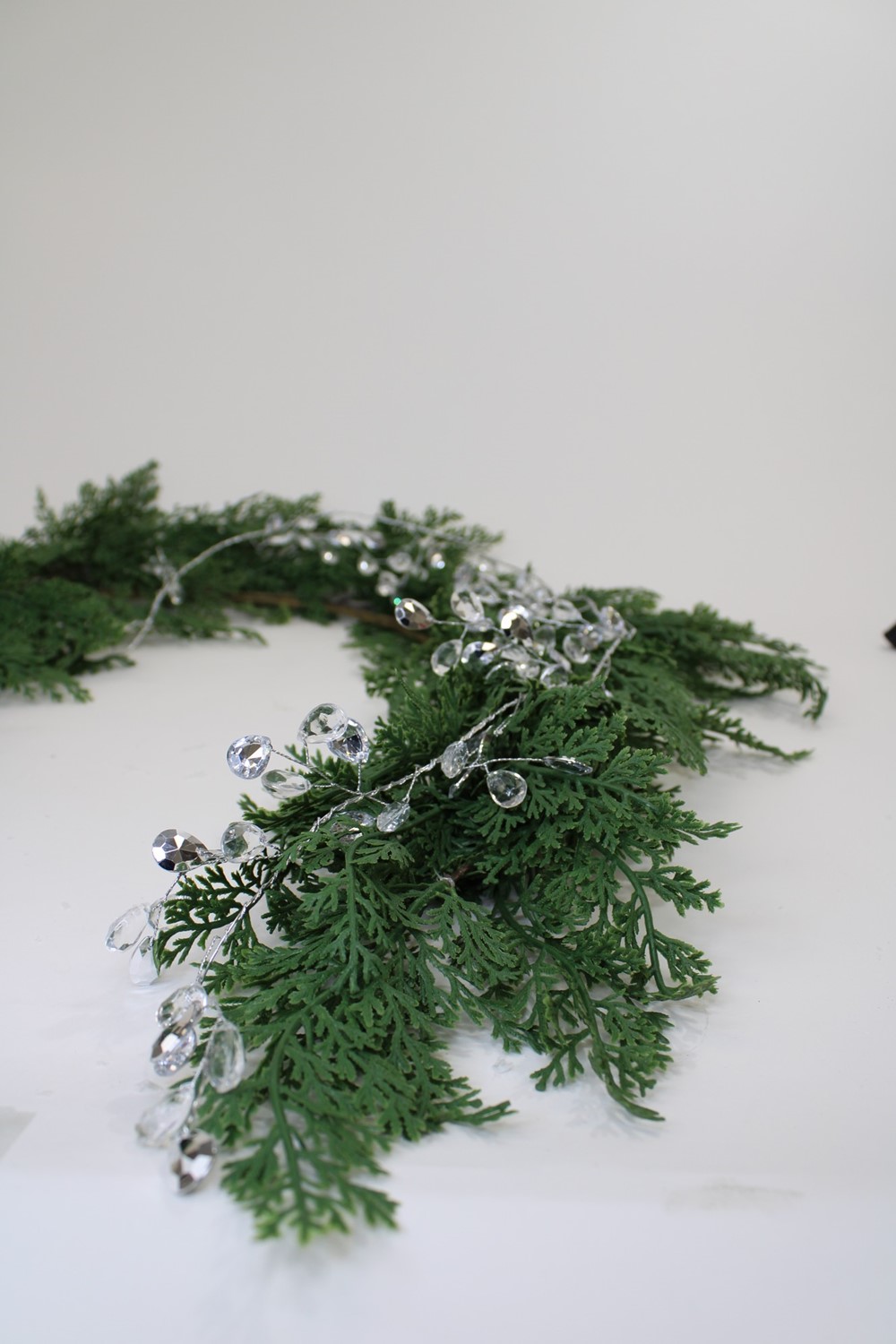 40" Silver Garland with Crystal and Mirror Leaves CM3094