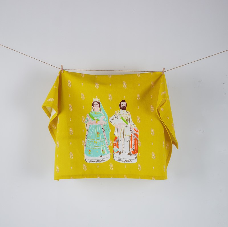 27x27" Cotton Tea Towel with Loop, Vicky and Al ©Debi Vincent DV1085
