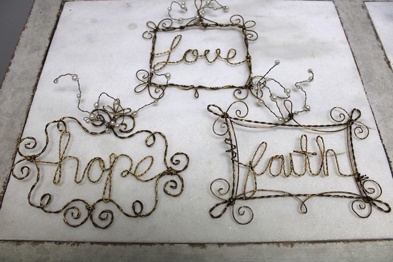 Vintage Frames w/ Pearls, 8x6.5" 7.75x6" 7x7", Hope/Faith/Love, 3 assorted JM9336A