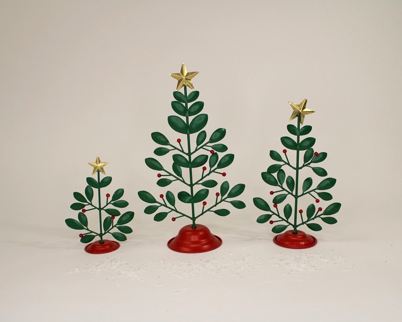 Set/3 Metal Holly Trees with Stars, 9x14.5, 7x12, 6x8" CM3139S