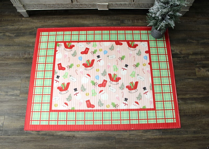47x35" Bamboo Mat, Pink Pattern with Green Plaid Border ©Urban Daisies UDX2505