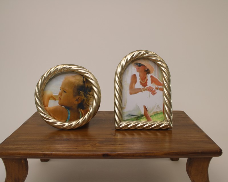 Gold Frame, Round 5.5" and Arched 5x7", 2 assorted HD1010A