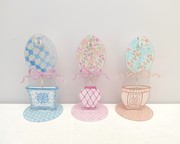 4-4.5x8" Acrylic Egg Topiary Clip Frame, 3 assorted ©Haley Bush HB2106A View 2