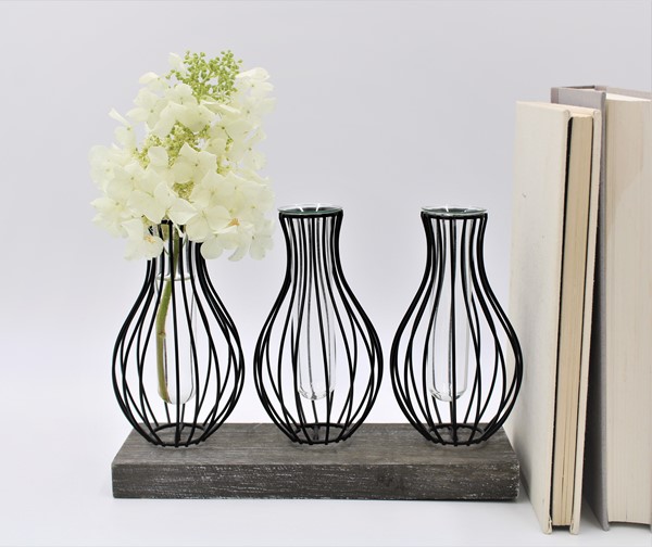 9.5x3x6.5" Metal Vase with Test Tube x3, Wood Base HD5008