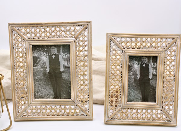 8.25x10.25x.75" Cane Photo Frame, Holds 4x6 HD6028