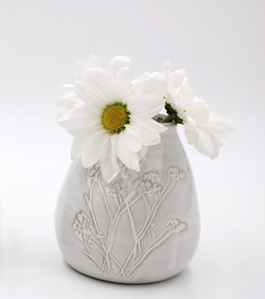 4" Ceramic Vase with Debossed Flowers, White HD6400