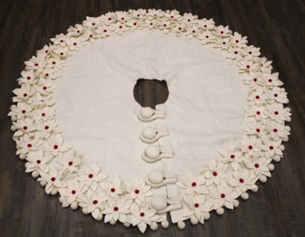 55" Handmade Wool Tree Skirt, Ivory with Poinsettieas CM1333